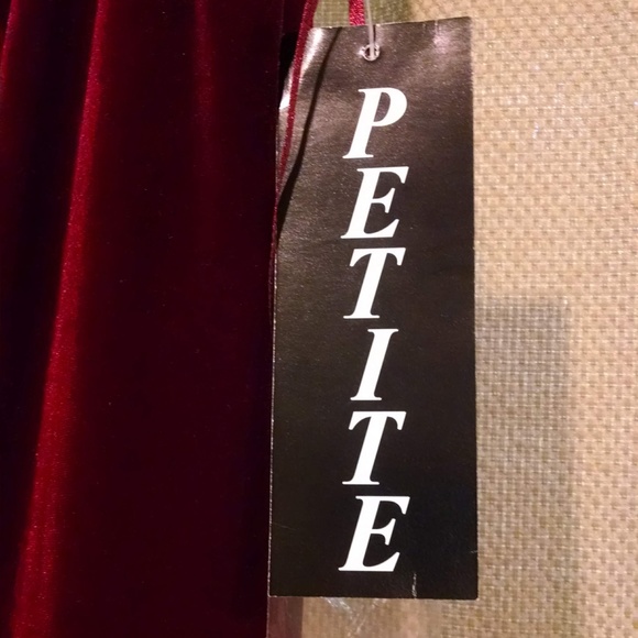 NWT Rimini by Shaw one shoulder garnet gown - Picture 6 of 7